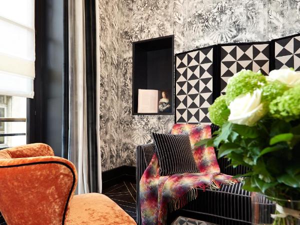 Le Pavillon de la Reine & Spa, Place des Vosges : photo 10 de la chambre suite