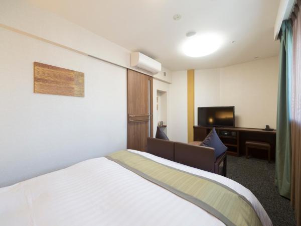 Myoujin-no-Yu Dormy Inn Premium Kanda : photo 2 de la chambre chambre lit queen-size - non-fumeurs