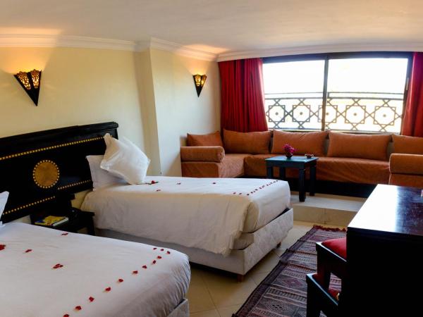 Zalagh Kasbah Hotel & Spa : photo 5 de la chambre chambre familiale (2 adultes et 2 enfants)