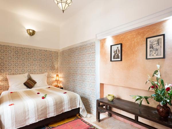 Riad Jnan El Cadi : photo 4 de la chambre chambre double de luxe - vue sur terrasse