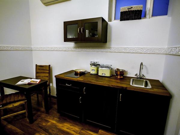 Regal Residence B&B : photo 4 de la chambre studio supérieur