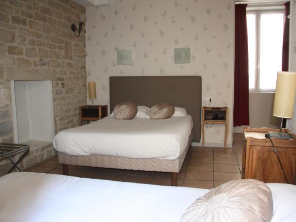 Hôtel République : photo 6 de la chambre chambre lits jumeaux