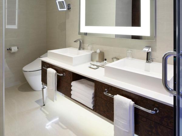 Le Mount Stephen : photo 2 de la chambre chambre deluxe avec 2 lits queen-size