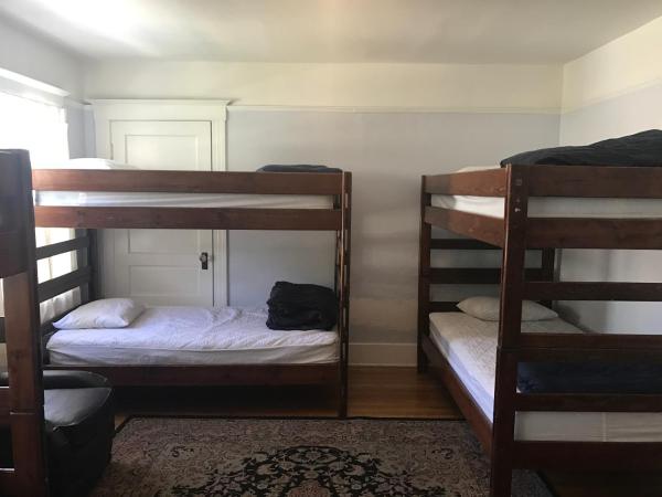 Orange Drive Hostel : photo 3 de la chambre lits superposés dans dortoir masculin 