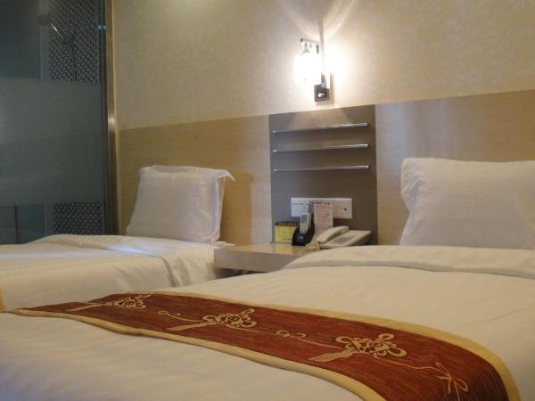 Guang Dong Hotel : photo 2 de la chambre chambre affaires lits jumeaux