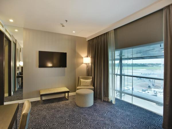 Ambassador Transit Hotel - Terminal 3 : photo 7 de la chambre chambre simple (forfait 12 heures)