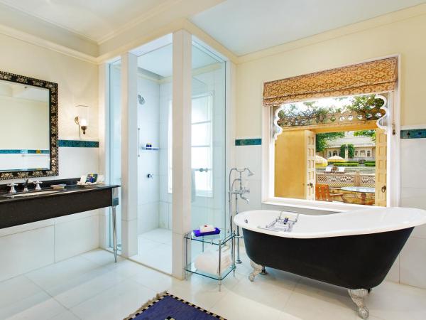 The Oberoi Udaivilas Udaipur : photo 5 de la chambre chambre premium avec vue sur la piscine