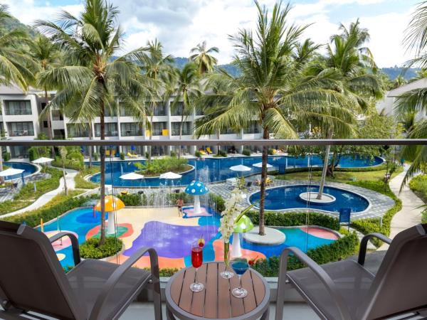 X10 Khaolak Resort : photo 1 de la chambre chambre double ou lits jumeaux de luxe - vue sur piscine - aile plage