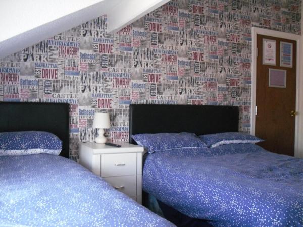 The Trentham Hotel : photo 4 de la chambre chambre triple avec douche