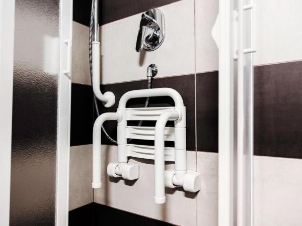 Hotel Principe Di Torino : photo 1 de la chambre chambre double ou lits jumeaux - accessible aux personnes à mobilité réduite