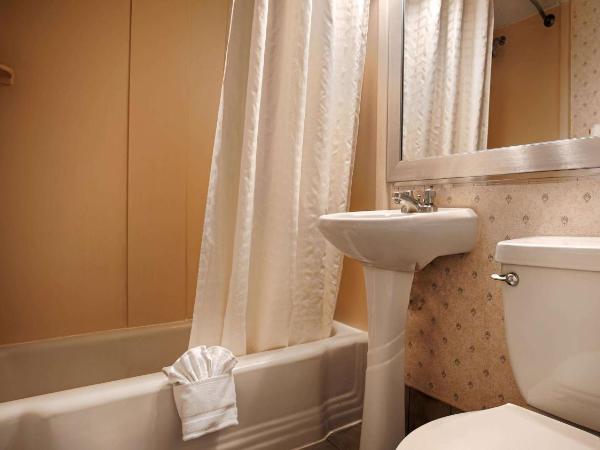 Hotel Pentagon : photo 6 de la chambre chambre lit king-size deluxe - non-fumeurs