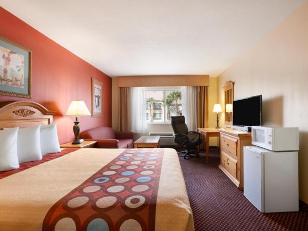 Super 8 by Wyndham Marana/Tucson Area : photo 3 de la chambre suite studio lit king-size - non-fumeurs
