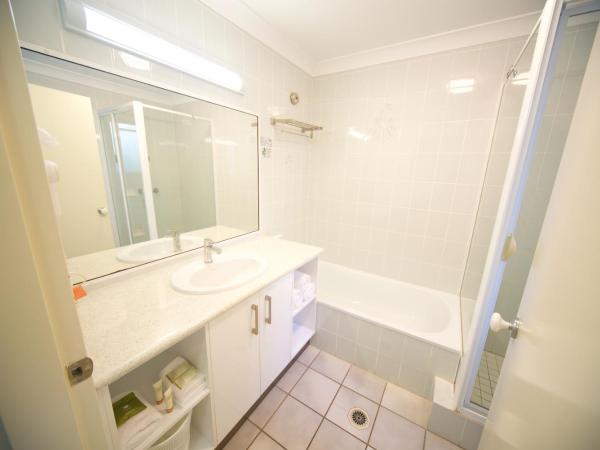 Lazy Lizard Motor Inn : photo 4 de la chambre studio lit queen-size de luxe