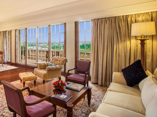 The Oberoi Amarvilas Agra : photo 4 de la chambre suite de luxe avec 2 balcons - vue sur taj mahal