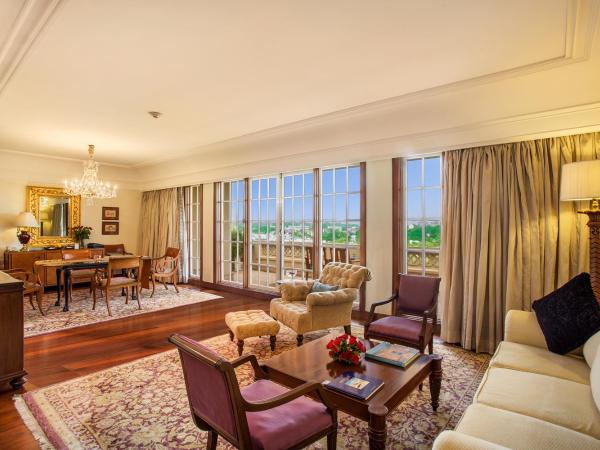 The Oberoi Amarvilas Agra : photo 3 de la chambre suite de luxe avec 2 balcons - vue sur taj mahal