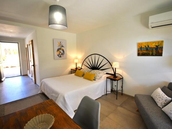 B&B La Badelle : photo 6 de la chambre chambre double avec salle de bains privative