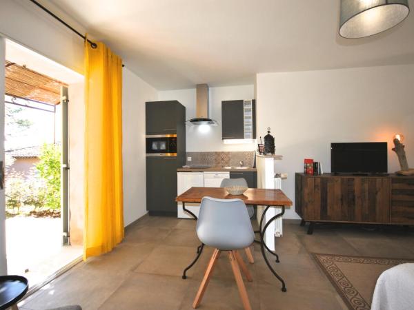 B&B La Badelle : photo 3 de la chambre chambre double avec salle de bains privative