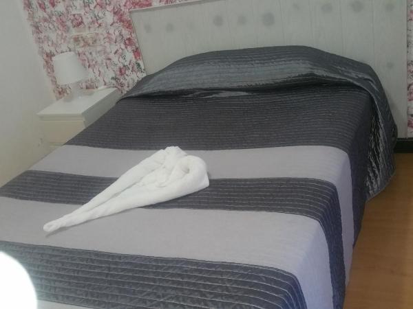 Hostal Lima : photo 1 de la chambre chambre double