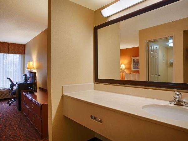 Best Western Louisville East Inn & Suites : photo 10 de la chambre chambre lit king-size standard - non-fumeurs 