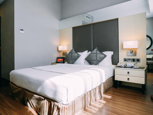 Hotel Granada Johor Bahru : photo 1 de la chambre chambre lit queen-size club de luxe 