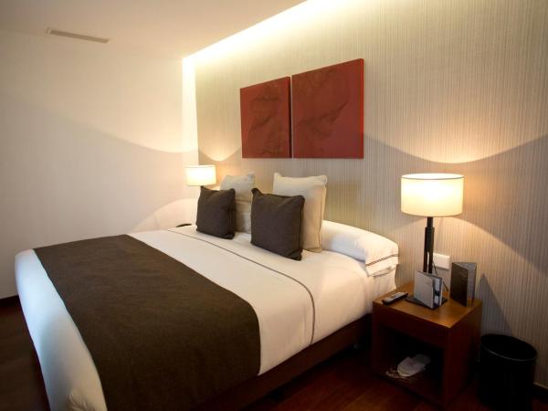 Hotel Carris Porto Ribeira : photo 9 de la chambre suite deluxe avec terrasse - vue sur fleuve