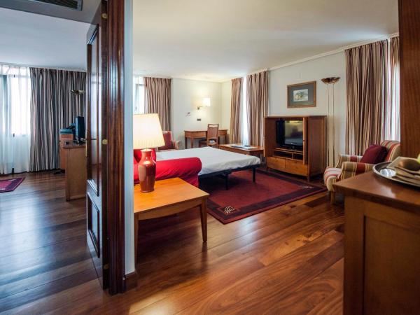 Hotel Conde Duque Bilbao : photo 1 de la chambre suite familiale deluxe