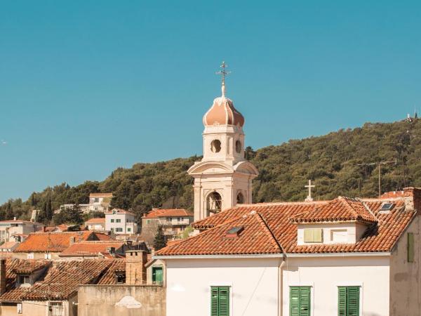 Tri Lava Luxury Living : photo 8 de la chambre chambre double ou lits jumeaux standard