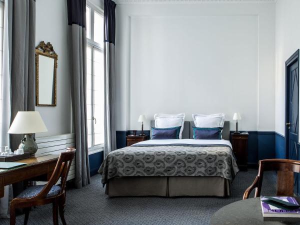 Hôtel Brighton - Esprit de France : photo 2 de la chambre suite junior
