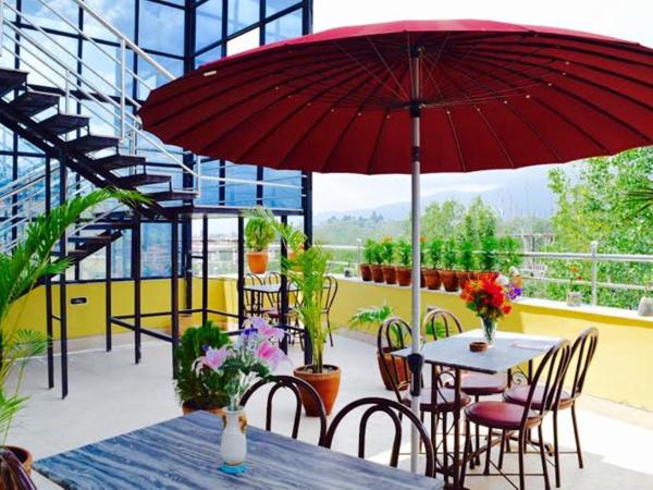 Hotel Regal Airport : photo 5 de la chambre chambre familiale deluxe