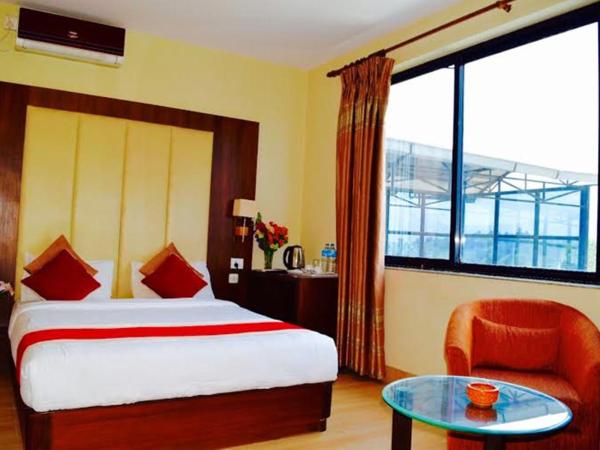 Hotel Regal Airport : photo 1 de la chambre chambre deluxe double ou lits jumeaux