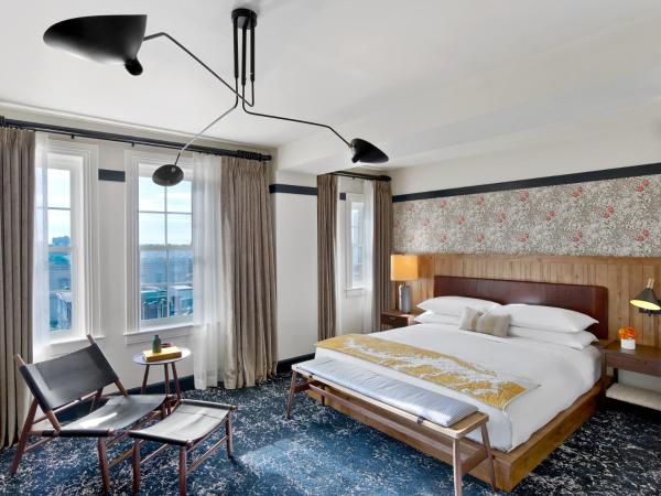 Hotel Revival Baltimore : photo 5 de la chambre chambre lit king-size avec vue