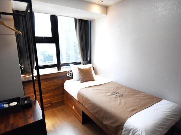 57 Myeongdong Hostel : photo 3 de la chambre chambre simple Économique