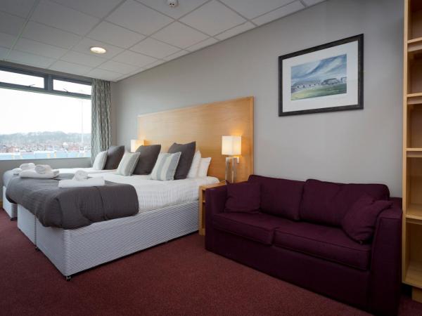 Headingley Lodge : photo 8 de la chambre chambre familiale (2 adultes et 2 enfants)