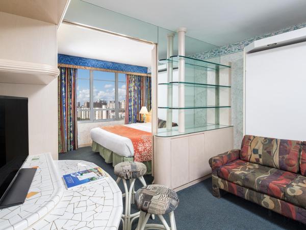 Newport Beachside Hotel & Resort : photo 2 de la chambre suite 1 chambre classique - vue sur ville