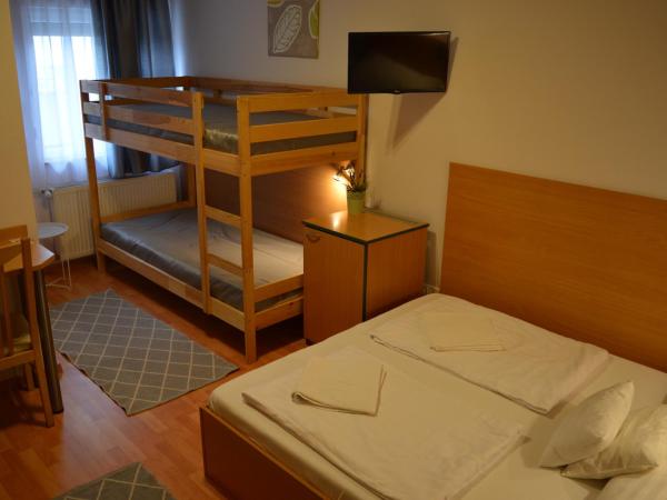 Alfréd Panzió : photo 1 de la chambre chambre quadruple