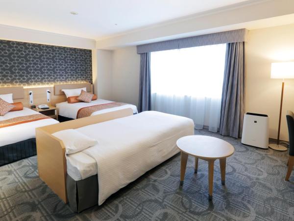 Sapporo Excel Hotel Tokyu : photo 4 de la chambre chambre lits jumeaux supérieure avec lit d'appoint - non-fumeurs - Étage avec vue sur excel