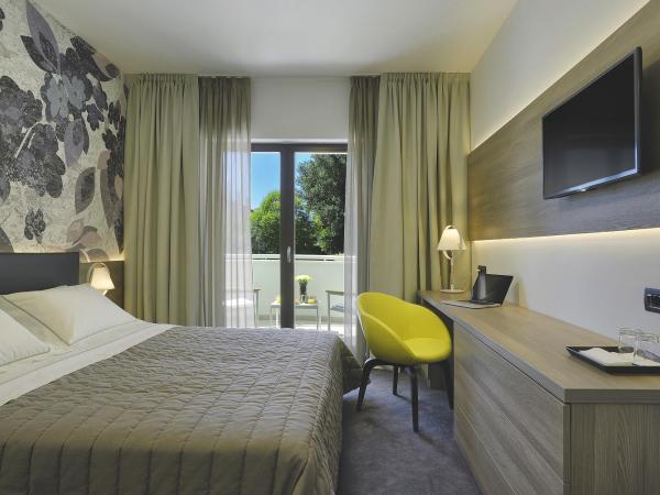 Residence Rovinj : photo 2 de la chambre chambre double avec terrasse