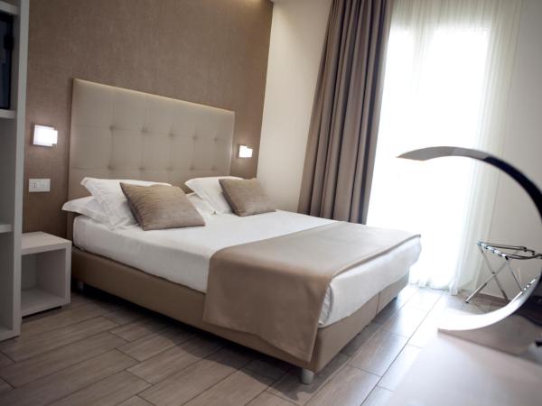 L'Hotel : photo 1 de la chambre chambre double ou lits jumeaux standard