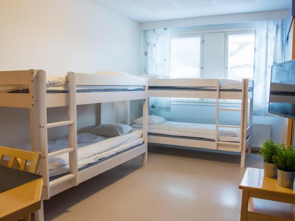 Spa Hostel Kunnonpaikka : photo 1 de la chambre quadruple room (with spa acess)