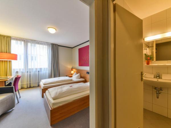 Hotel Fidelio : photo 10 de la chambre chambre lits jumeaux standard