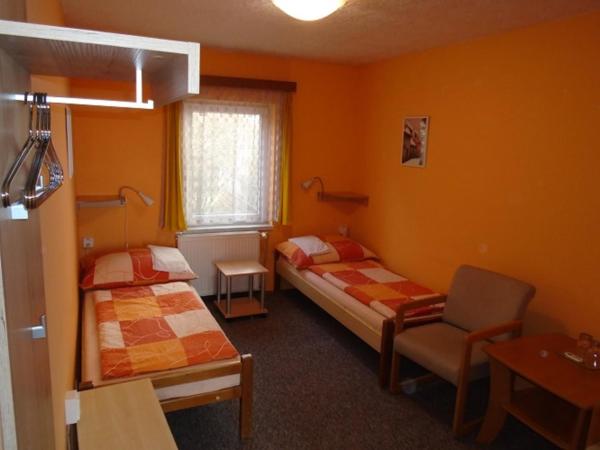 Pension Dobroucky : photo 5 de la chambre chambre lits jumeaux