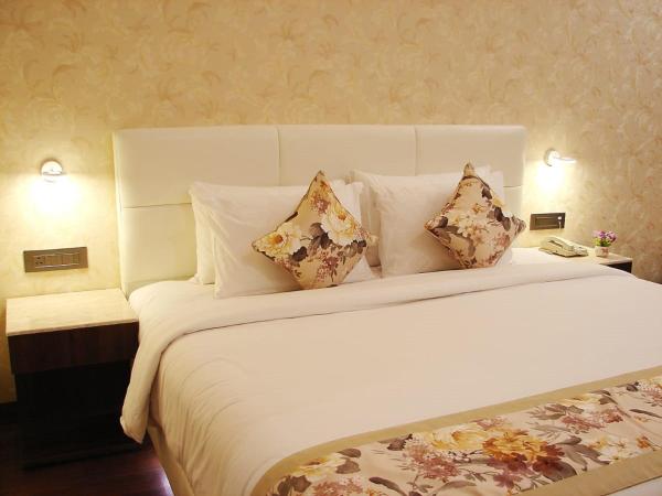 Hotel Grand Maple : photo 6 de la chambre chambre lit king-size deluxe