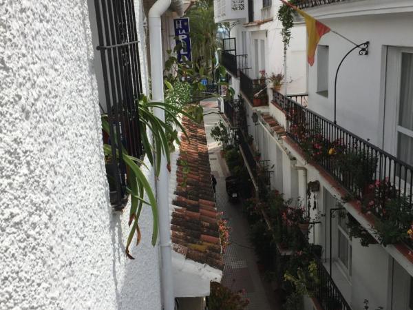 Hostal La Pilarica : photo 5 de la chambre chambre simple avec balcon