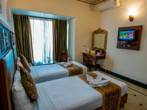 Nahargarh Haveli : photo 7 de la chambre chambre deluxe double ou lits jumeaux