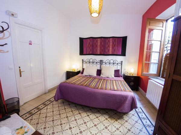 Villa Alicia Guest House : photo 3 de la chambre chambre double avec salle de bains privative