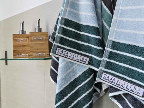 Casa Nostra B&B : photo 8 de la chambre chambre lit king-size supérieure