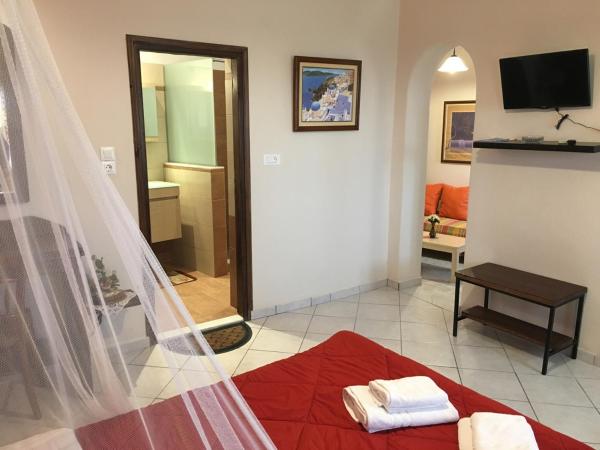 Pansion Zaharoula : photo 4 de la chambre chambre double ou lits jumeaux