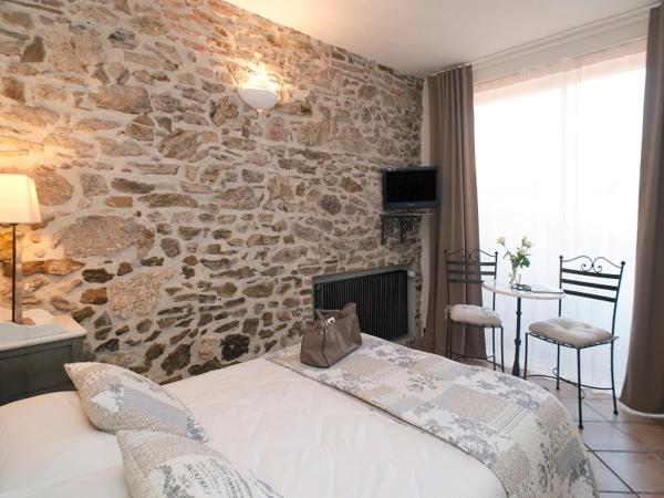 Hôtel la Bona Casa : photo 3 de la chambre chambre double supérieure avec douche et terrasse - rez-de-chaussée