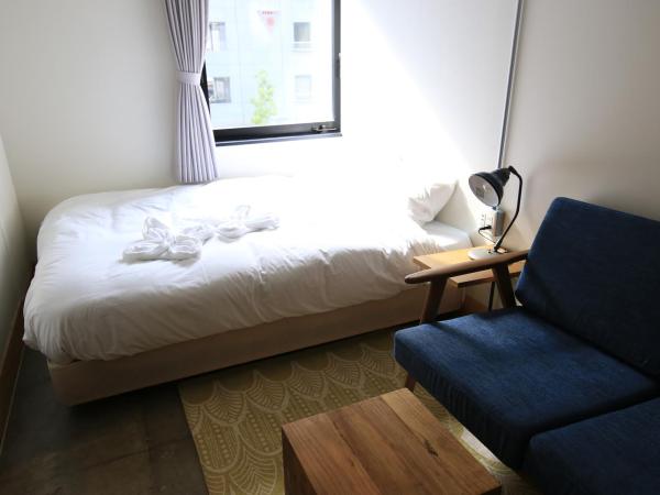Wise Owl Hostels Shibuya : photo 7 de la chambre chambre double avec salle de bains commune