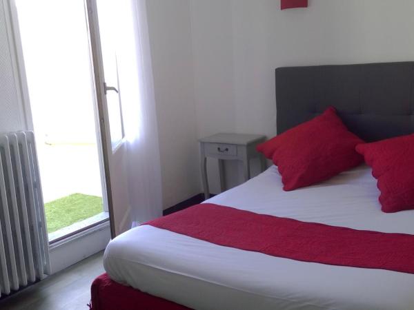 Hotel De La Bastide : photo 4 de la chambre chambre double supérieure avec terrasse